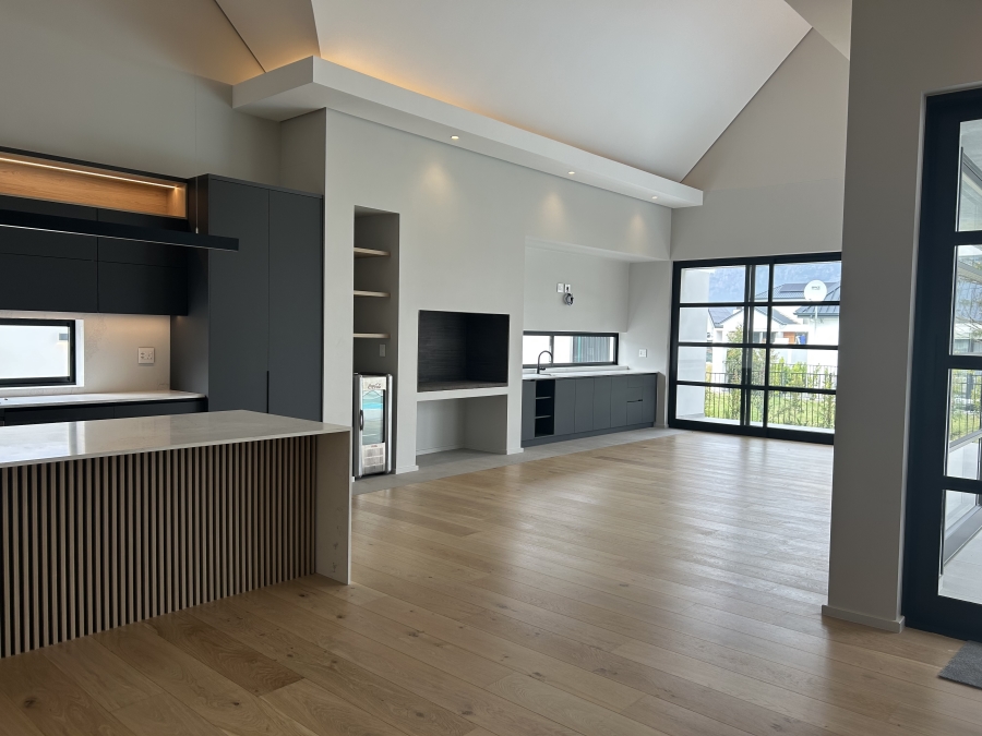 4 Bedroom Property for Sale in Pearl Valley at Val de Vie Western Cape